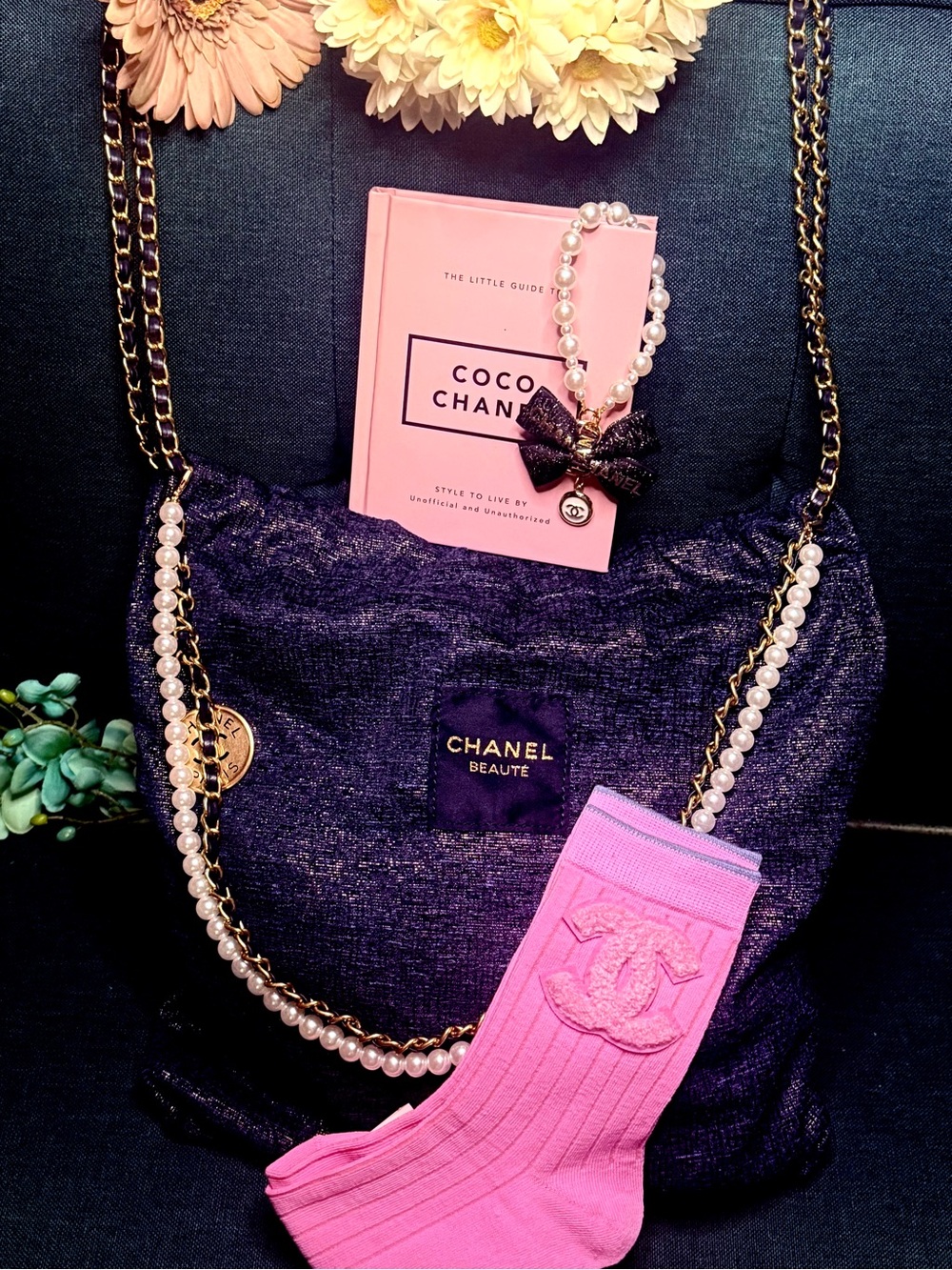 GWP Beaute Navy Tote with Pearl & Chain Straps